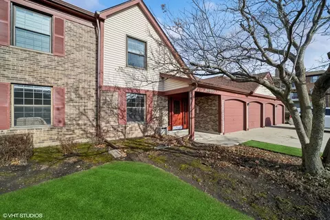 811 Weidner Ct #SOUTH, Buffalo Grove, IL 60089