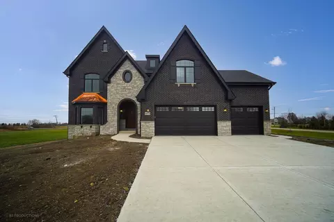 9473 W Golfview Dr, Frankfort, IL 60423
