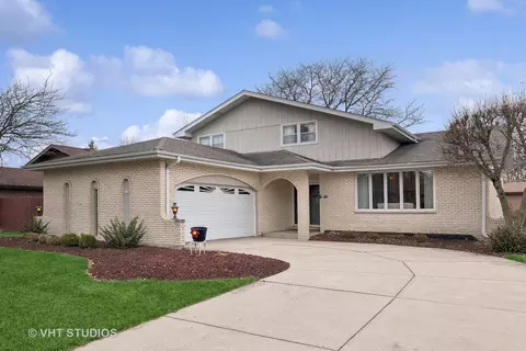 12255 Forestview Dr, Orland Park, IL 60467
