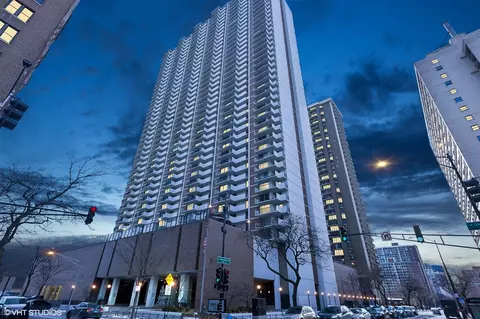 6033 N Sheridan Rd #4M, Chicago, IL 60660