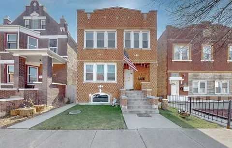 7549 W 62nd St, Summit, IL 60501