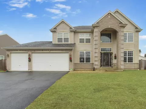 321 Hemlock Ln, Oswego, IL 60543