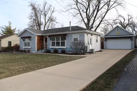 10829 1st St, Mokena, IL 60448