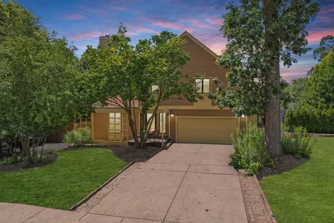 182 S Alleghany Rd, Grayslake, IL 60030