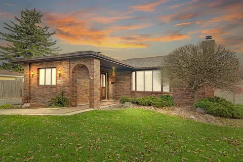 11209 S Normandy Ave, Worth, IL 60482