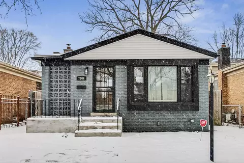 7504 S Wentworth Ave, Chicago, IL 60620