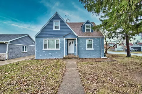 7903 N Neva Ave, Niles, IL 60714