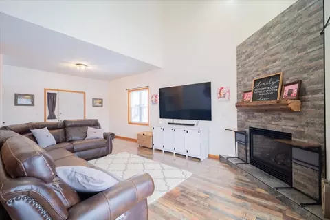 Living - 101 Labrador Ln, Downs, IL 61736 photo 1 of 1