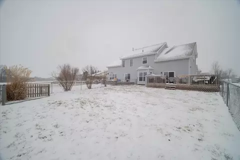 Exterior - 101 Labrador Ln, Downs, IL 61736 photo 5 of 10