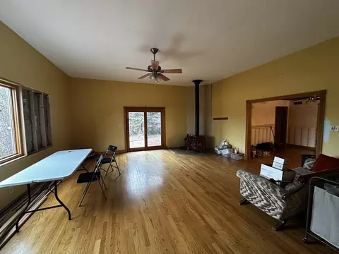 Living - 1242 E County Hwy 30, Danforth, IL 60930 photo 1 of 1