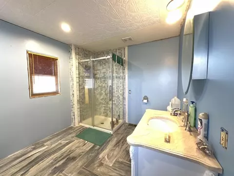 Bath - 1242 E County Hwy 30, Danforth, IL 60930 photo 2 of 2