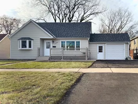 10400 Oak Park Ave, Chicago Ridge, IL 60415