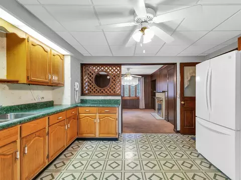 249 S Sangamon St, Bement, IL 61813 photo 15