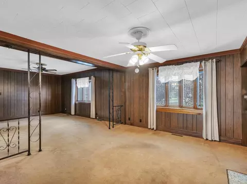 249 S Sangamon St, Bement, IL 61813 photo 12