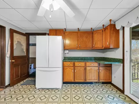 249 S Sangamon St, Bement, IL 61813 photo 16