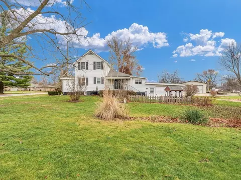 249 S Sangamon St, Bement, IL 61813 photo 36