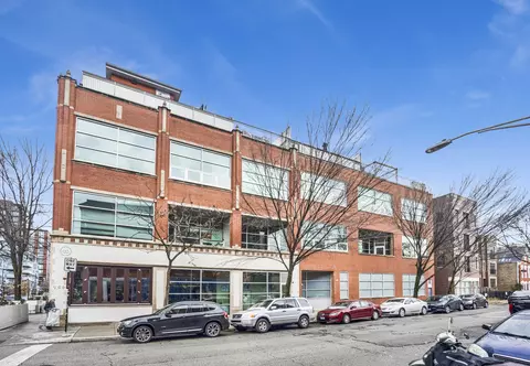 1725 W Division St #201, Chicago, IL 60622