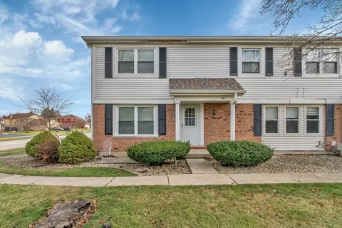 9312 Wherry Ln, Orland Park, IL 60462