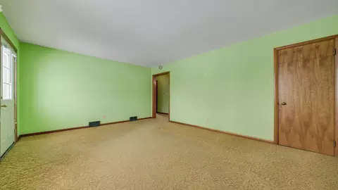 303 E Second St, Leaf River, IL 61047 photo 3