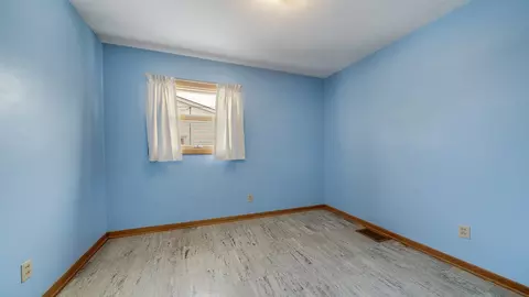 303 E Second St, Leaf River, IL 61047 photo 17