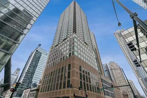 2 Erie St #2004, Chicago, IL 60611
