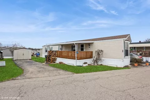 27 W370 Geneva Rd #46, West Chicago, IL 60185