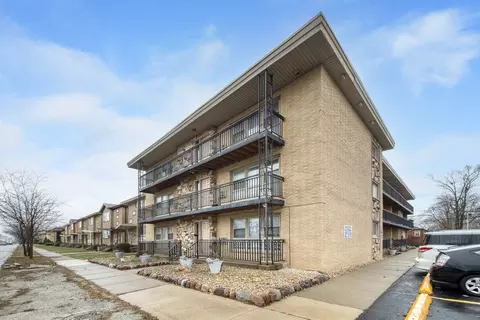 2309 W 119th St #5, Blue Island, IL 60406