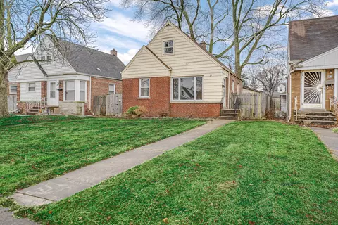 23 167th St, Calumet City, IL 60409