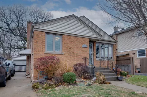 2610 Thatcher Ave, River Grove, IL 60171