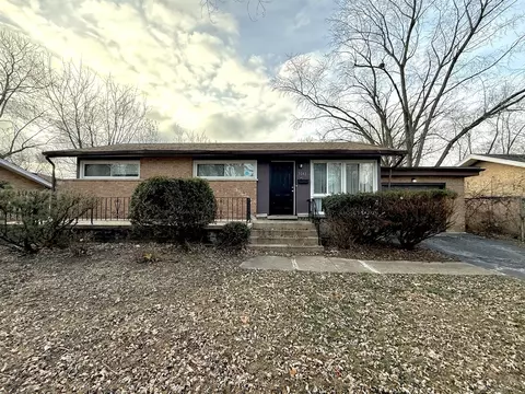 3043 Wilshire Ln, Markham, IL 60428