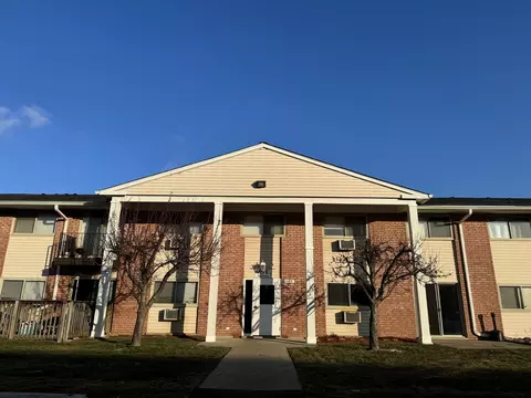 685 E Fullerton Ave #103, Glendale Heights, IL 60139