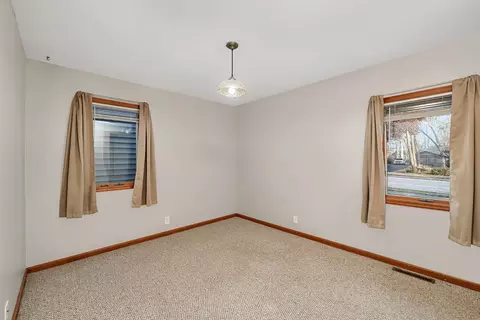 Bedroom - 427 Johnson Ave, Morris, IL 60450 photo 2 of 3