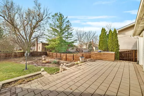 Exterior - 427 Johnson Ave, Morris, IL 60450 photo 2 of 3