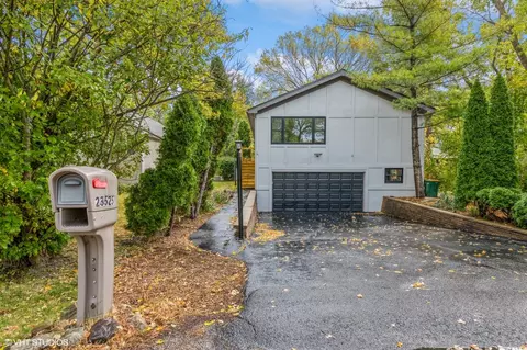 23525 N Field Rd, Lake Zurich, IL 60047