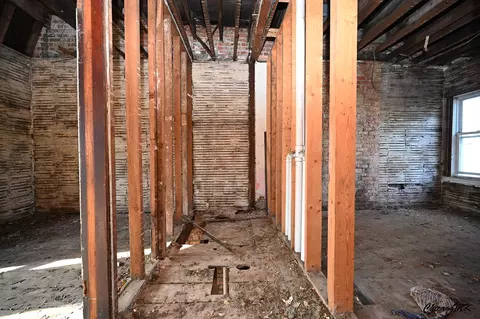 1450 E 66th Pl, Chicago, IL 60637 photo 6