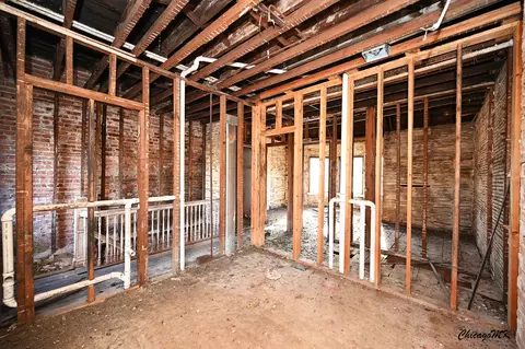 1450 E 66th Pl, Chicago, IL 60637 photo 7