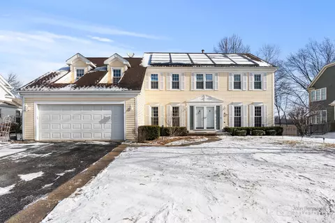 320 Ambria Dr, Mundelein, IL 60060