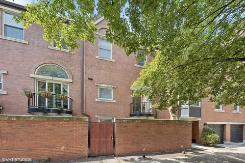 5230 S Cornell Ave #A, Chicago, IL 60615