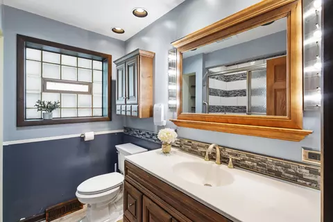 Bath - 4542 Deyo Ave, Brookfield, IL 60513 photo 1 of 1