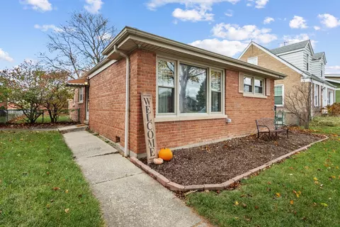 4542 Deyo Ave, Brookfield, IL 60513