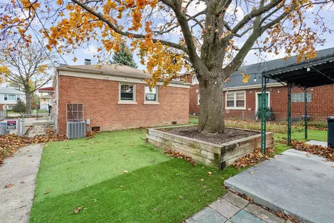 Exterior - 4542 Deyo Ave, Brookfield, IL 60513 photo 4 of 4