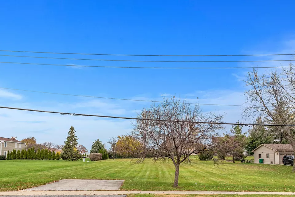 187 W Army Trail Rd, Bloomingdale, IL 60108 | MLS# 12258215 | 12 Photos ...