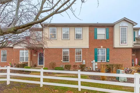 18556 W Point Dr, Tinley Park, IL 60477
