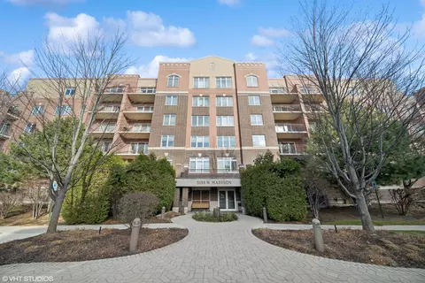 5155 W Madison St #307, Skokie, IL 60077