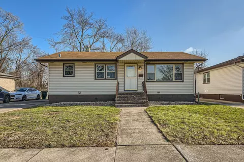 17823 Lorenz Ave, Lansing, IL 60438