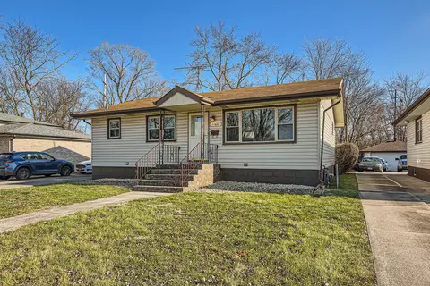 17823 Lorenz Ave, Lansing, IL 60438 photo 2
