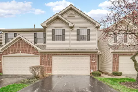 12 Rose Hill Ct, Algonquin, IL 60102