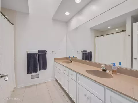 238 E Cayuga Ave, Elmhurst, IL 60126 photo 23