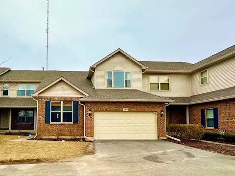 749 W St Johns Pl, Addison, IL 60101