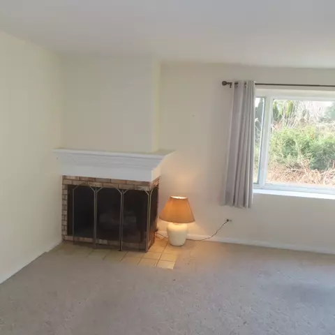 Living - 3028 Patton Dr, Des Plaines, IL 60018 photo 5 of 5